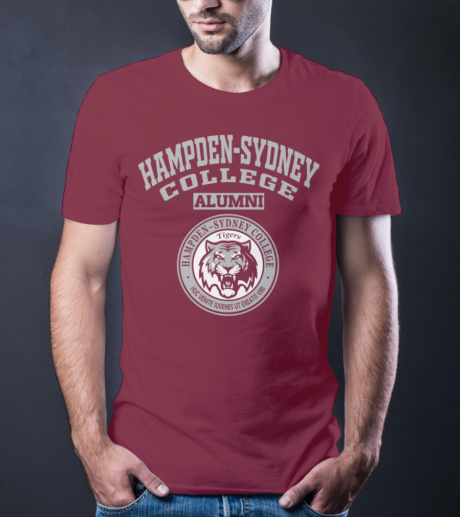 Hampden–Sydney College Alumni Tigers Huc Venite Iuvenes Ut Exeatis Viri T-Shirt