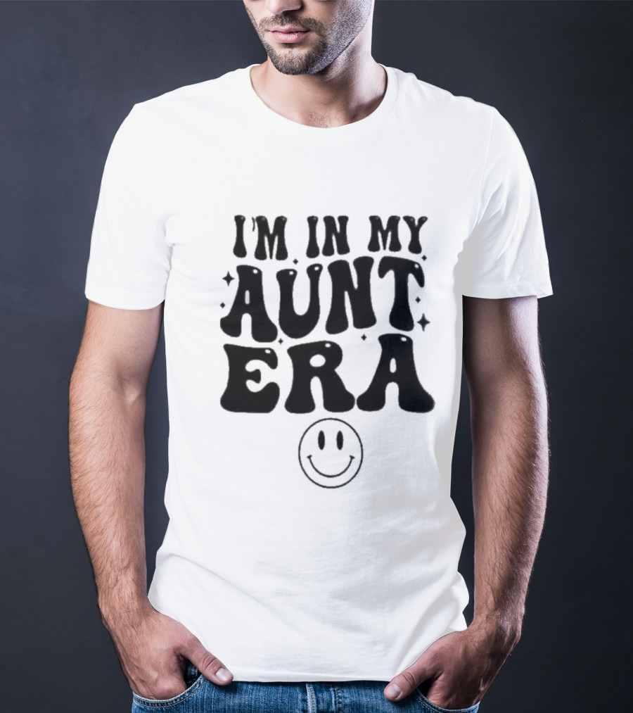 I’m In My Aunt Era Smiley Face Retro Vintage T-Shirt