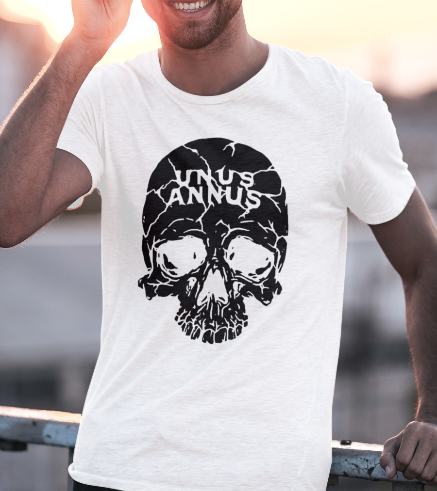 Unus Annus Skull Black Crack T-Shirt