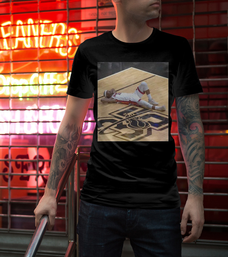 Court Culture Himmy Moments Heat Basketball Player Relaxing Iconic Court Pose T-Shirt
