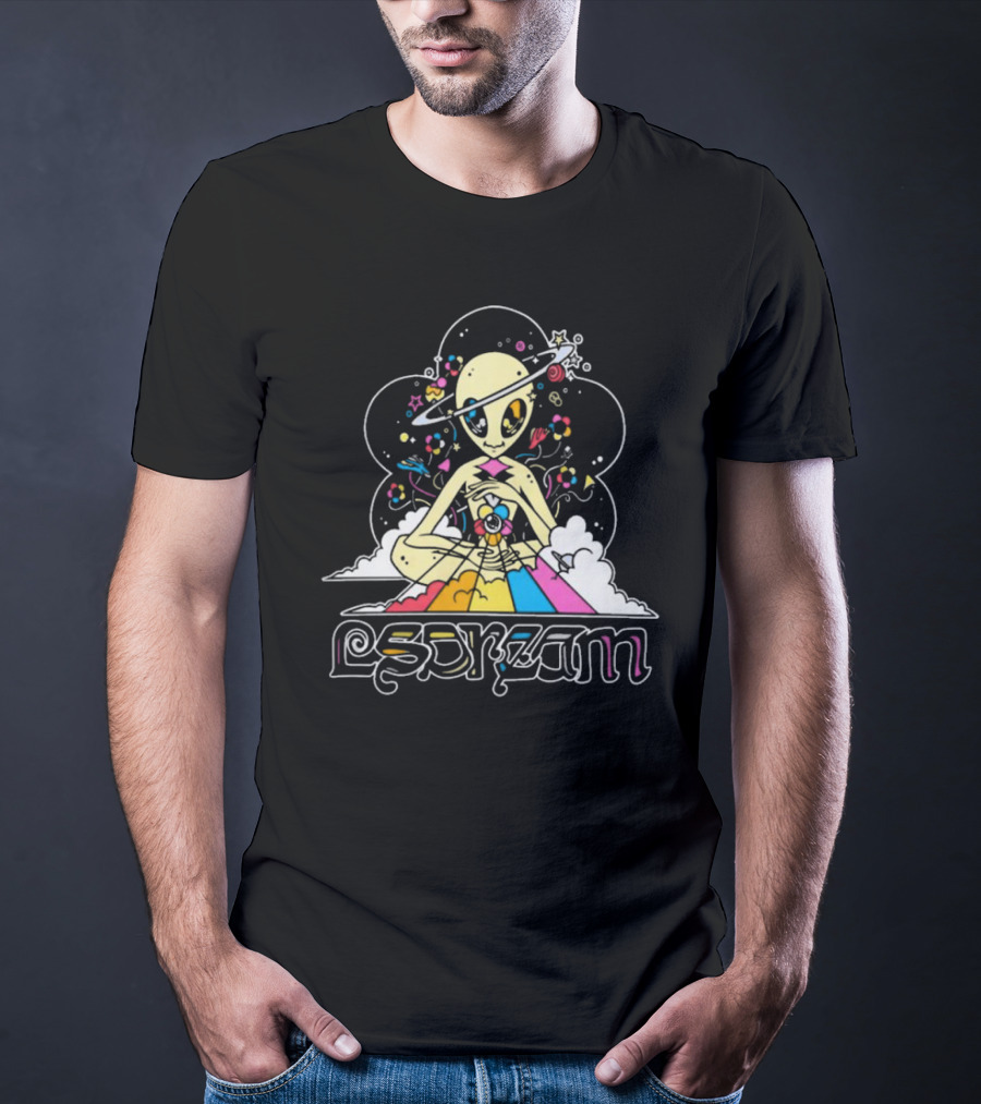 Isdream Cosmic Love Alien With Planet Head And Rainbow Energy Vision T-Shirt