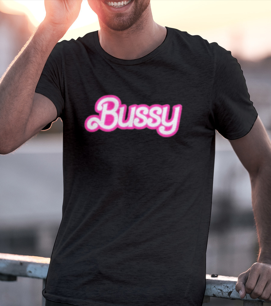 Bussy Barbie New Retro Pink T-Shirt