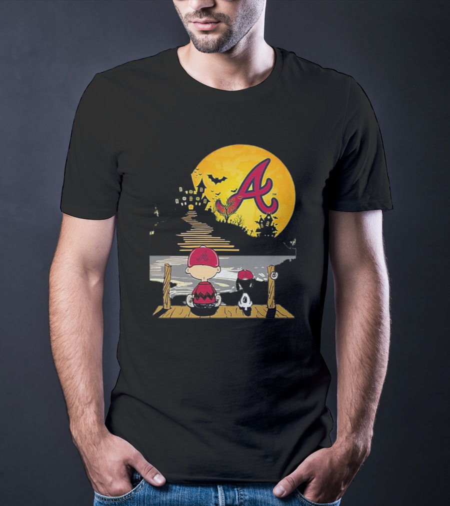 Snoopy Charlie Brown Atlanta Braves Halloween Under Moon T-Shirt