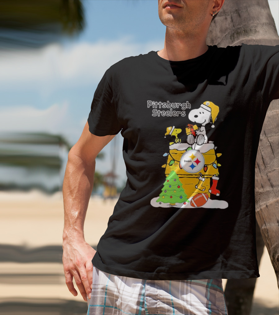 Pittsburgh Steelers Christmas Snoopy Rooftop Holiday Scene T-Shirt