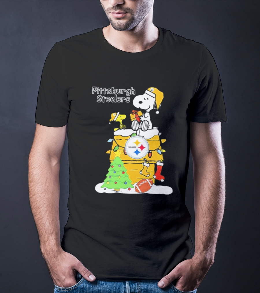 Pittsburgh Steelers Christmas Snoopy Rooftop Holiday Scene T-Shirt