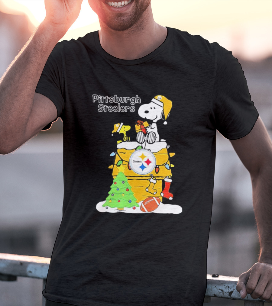 Pittsburgh Steelers Christmas Snoopy Rooftop Holiday Scene T-Shirt