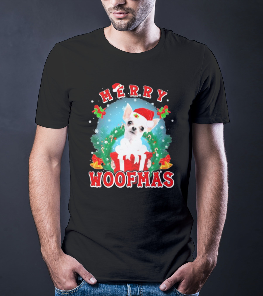 Chihuahua Merry Woofmas Santa Hat Wreath And Gift Box T-Shirt