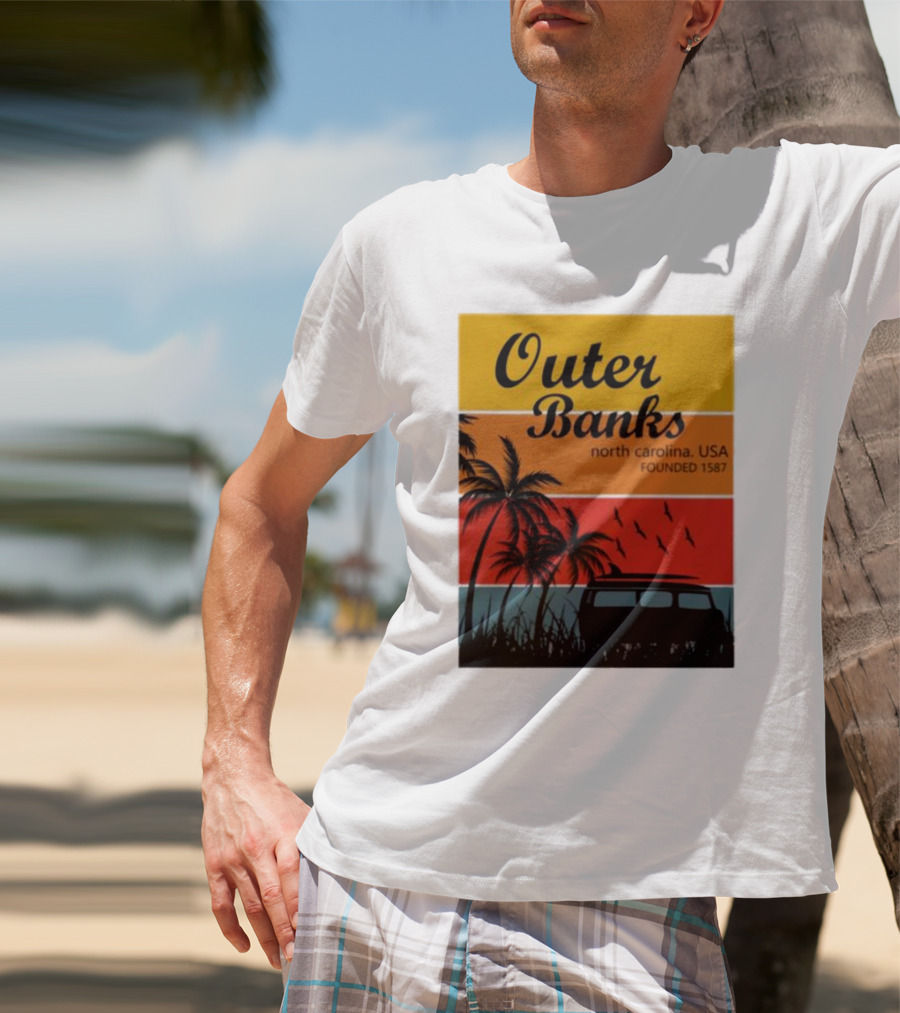 Outer Banks North Carolina USA Founded 1587 Vintage Car Beach Palm Trees T-Shirt