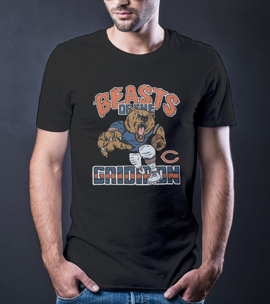 Chicago Bears Beasts Of The Gridiron Vintage Bear Mascot Football T-Shirt