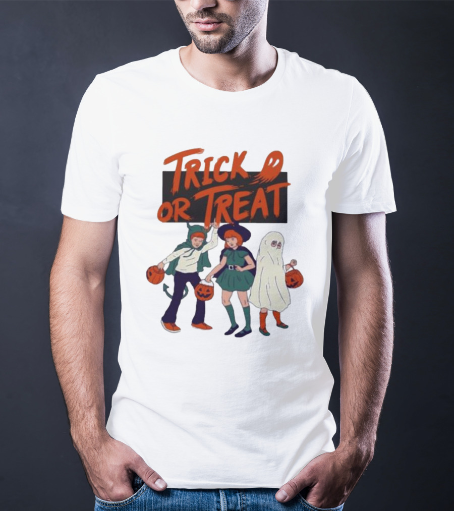 Trick Or Treat Friends In Halloween Festival With Pumpkins Ghost Costume T-Shirt
