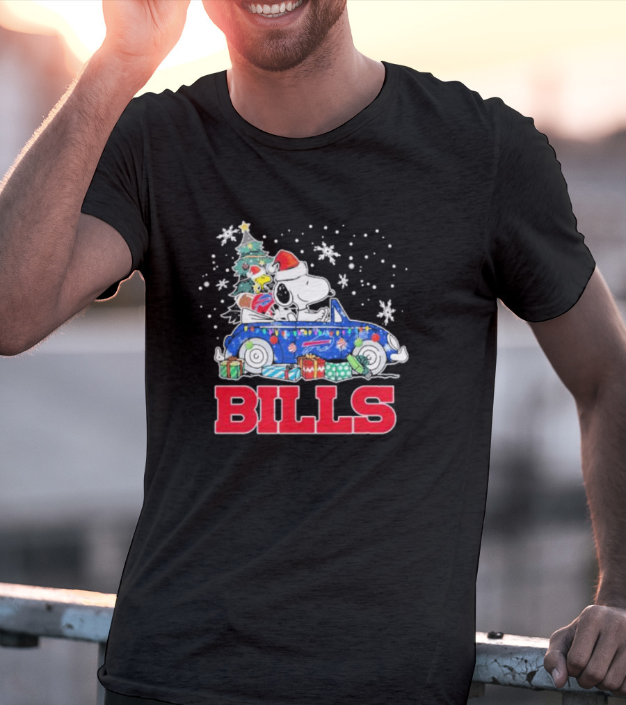Peanuts Snoopy Woodstock Christmas Car Buffalo Bills Flag Winter Snowflakes T-Shirt
