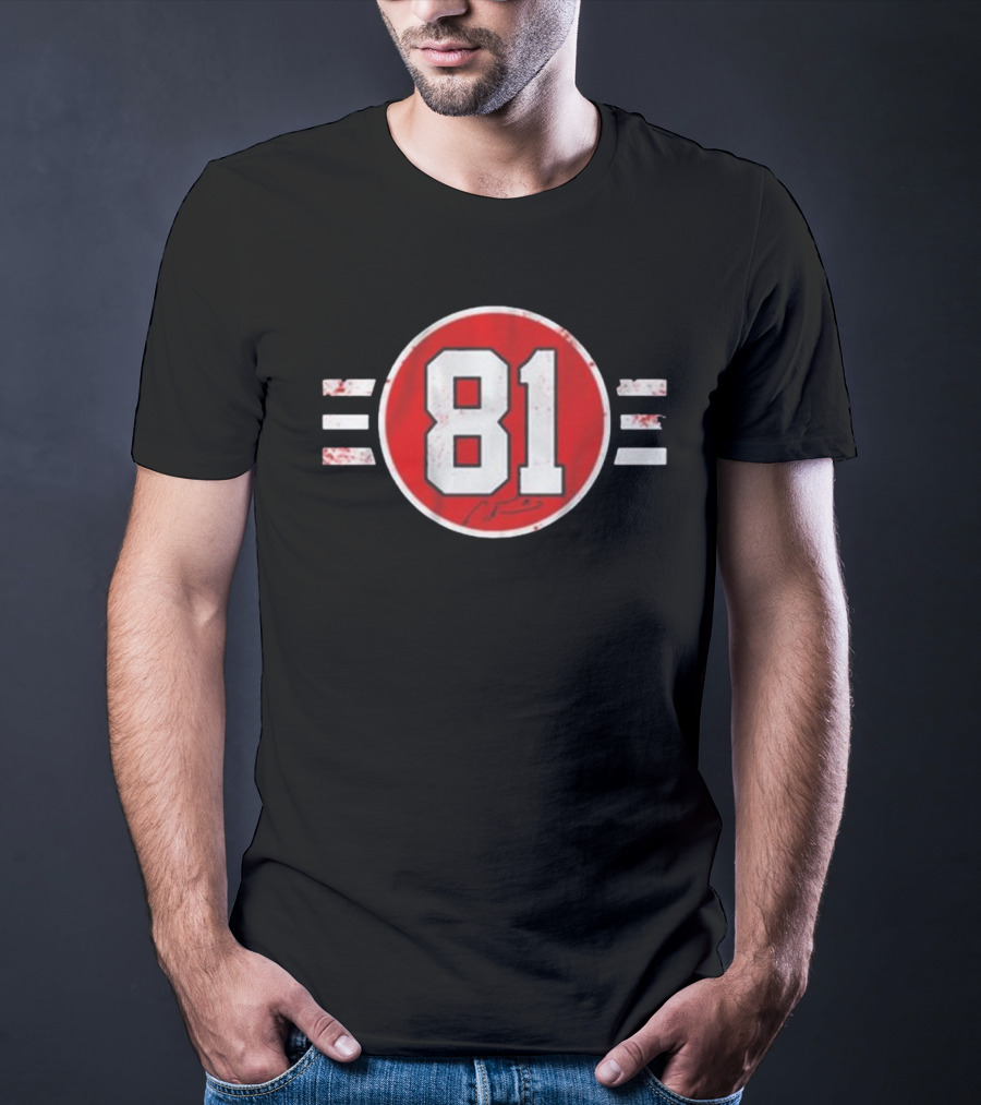Chicago Blackhawks Marian Hossa 81 Red Circle Vintage Hockey T-Shirt