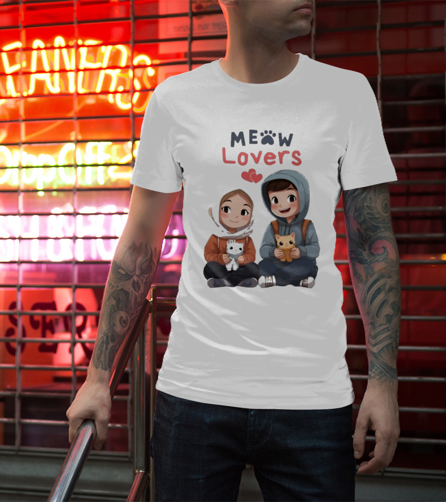 Meow Lovers Cute Boy And Girl With Kittens T-Shirt