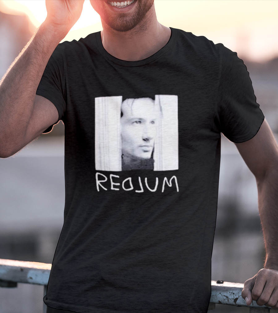 Redrum The Shining Redlum Johnny Face Peeking Through Door T-Shirt