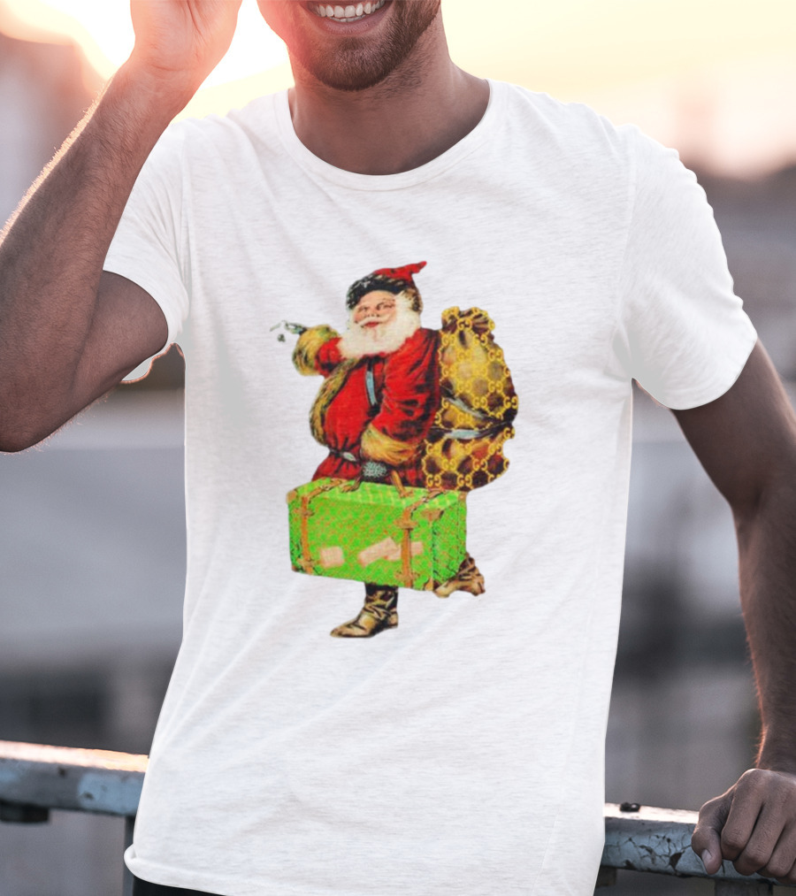 Market Designer Santa Vintage Luggage T-Shirt