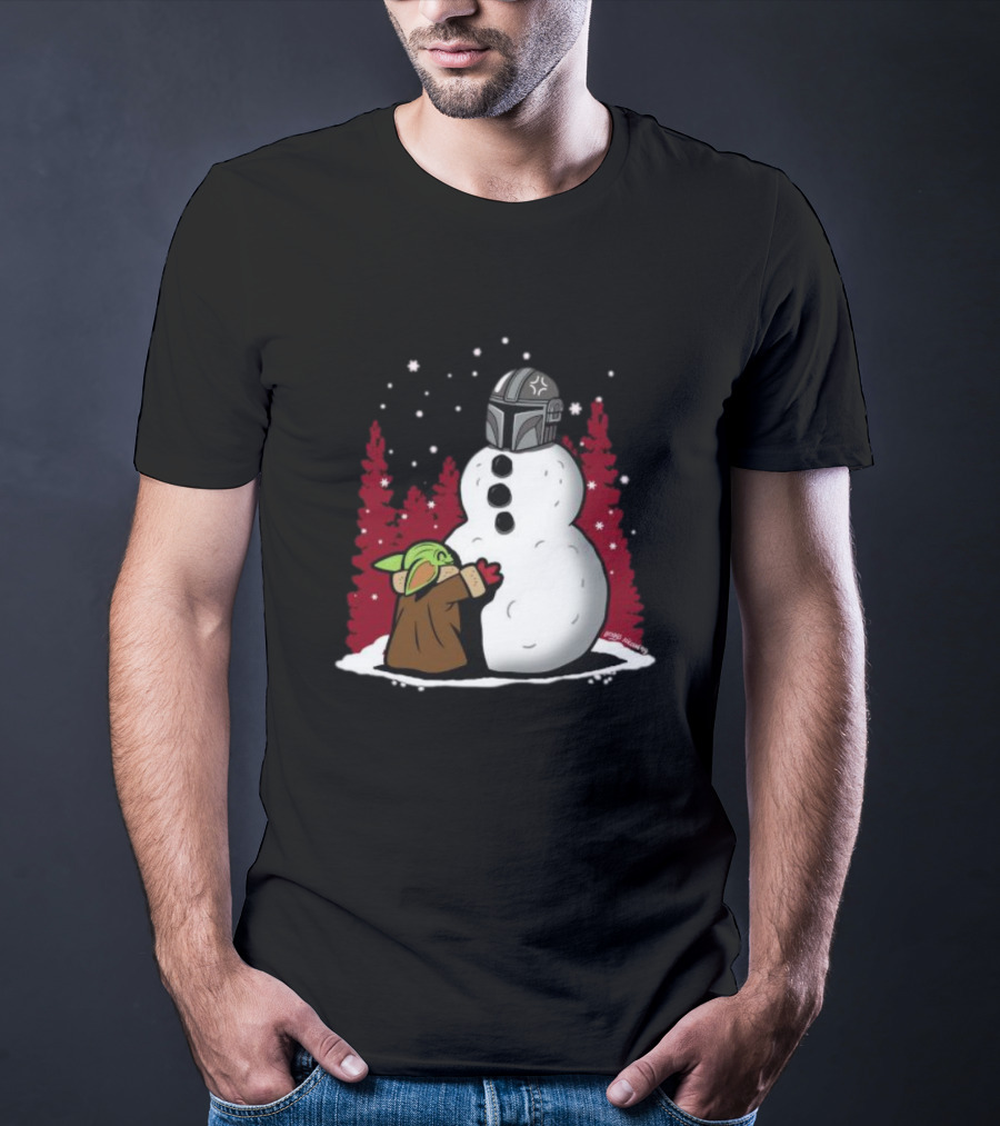 The Best Snowman In The Parsec Yoda Hugs Snowman Mandalorian Helmet Snow Star Wars T-Shirt