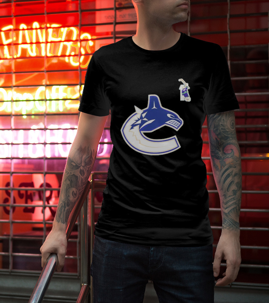 Luongo #1 Vancouver Canucks Orca Logo Ring Of Honour T-Shirt