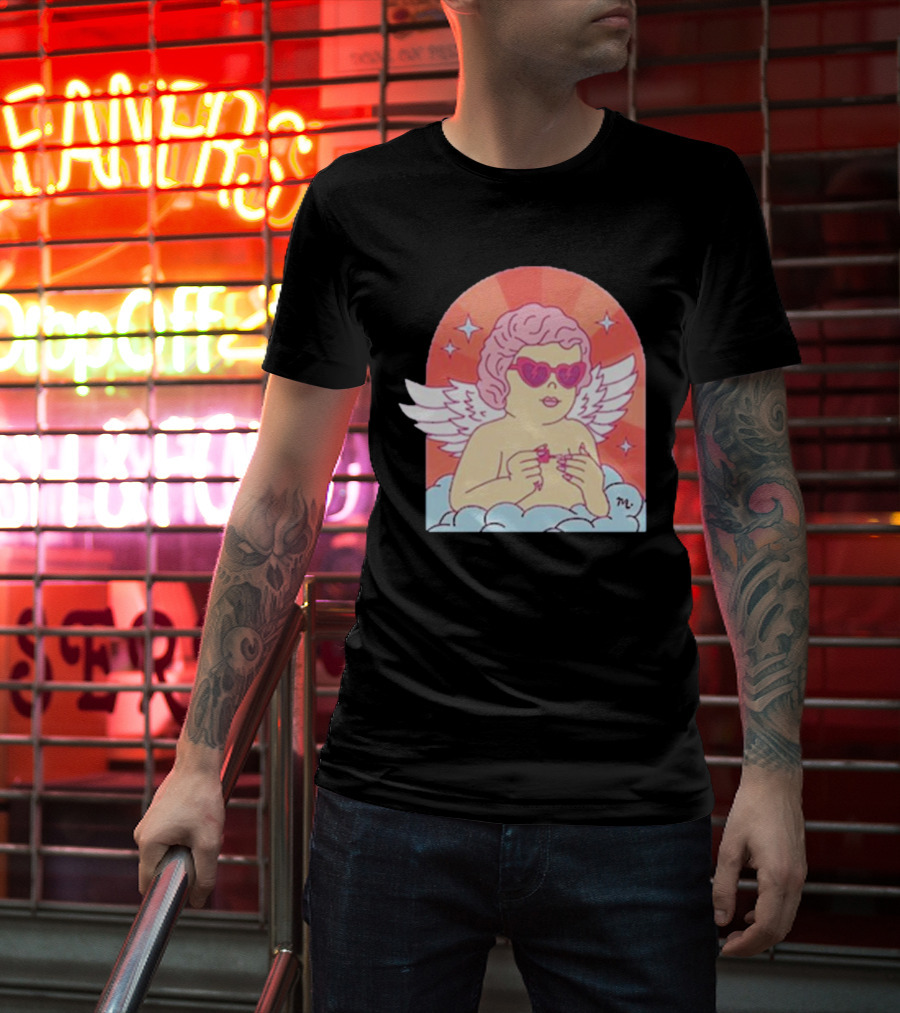 Maniology Cupid's Nail Spa Cherub With Heart Sunglasses And Wings T-Shirt
