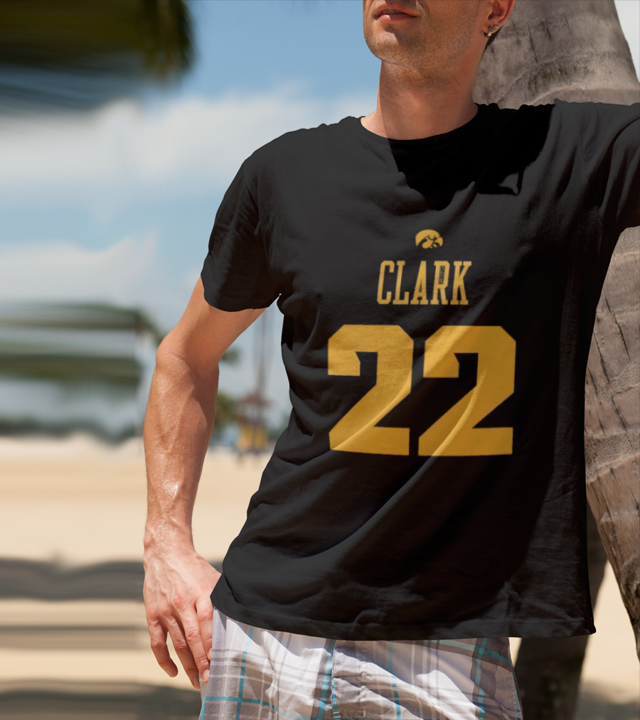 Caitlin Clark Iowa Hawkeyes 22 Record Breaking T-Shirt