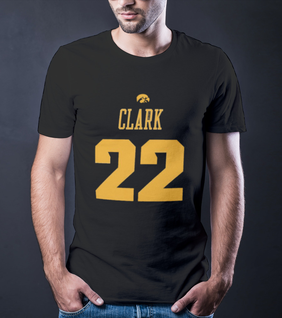 Caitlin Clark Iowa Hawkeyes 22 Record Breaking T-Shirt