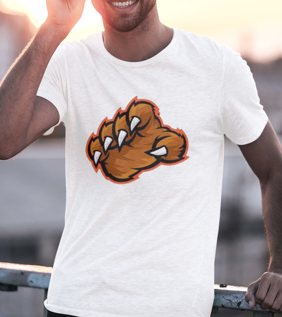 Chicago Bears The Claw Paw Logo Retro Football Fan Gear T-Shirt