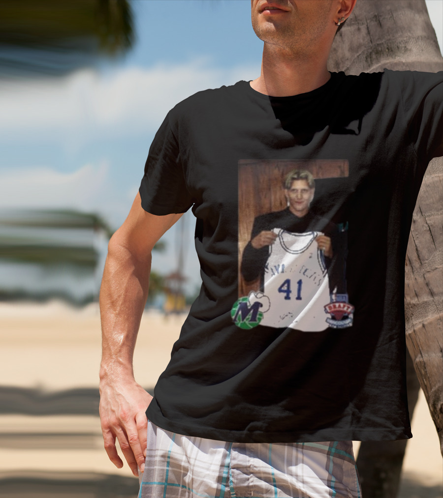 Luka Doncic Dirk Nowitzki Mavericks 41 NBA Draft Jersey Photo T-Shirt