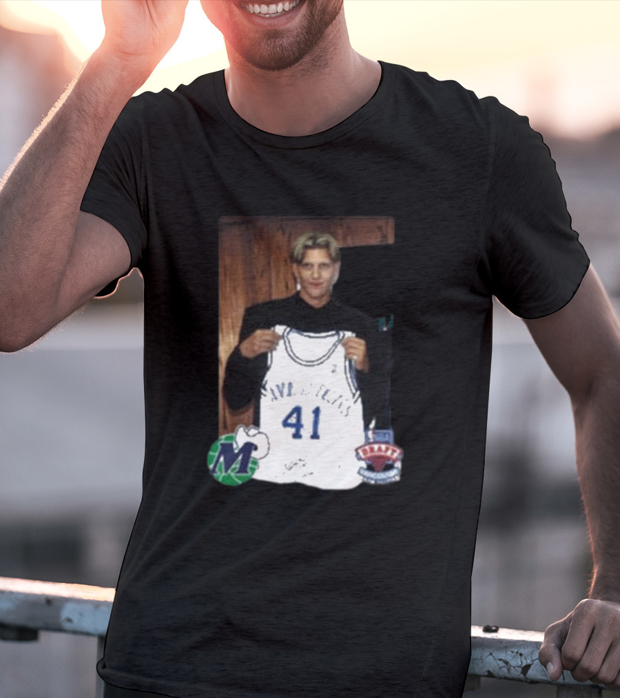 Luka Doncic Dirk Nowitzki Mavericks 41 NBA Draft Jersey Photo T-Shirt