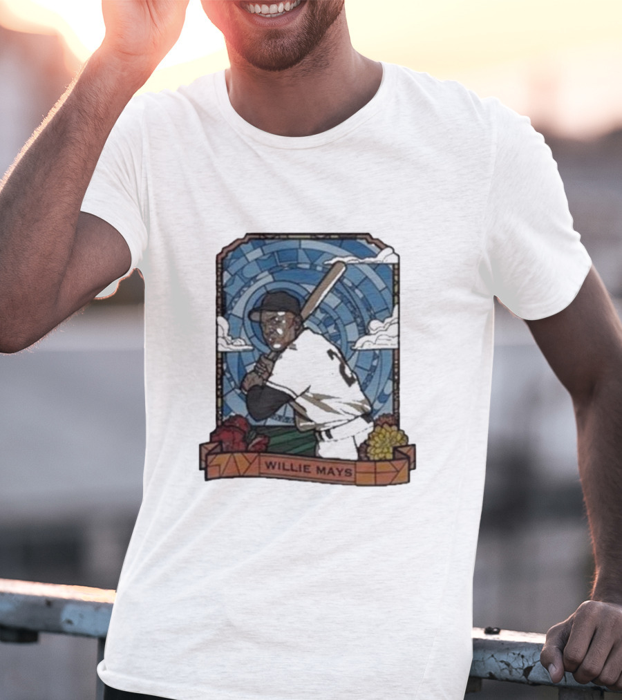 Willie Mays Giants Baseball Player With Bat And Clouds T-Shirt