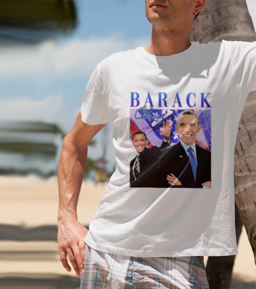 BARACK Obama Smiling Pose With Patriotic Background T-Shirt