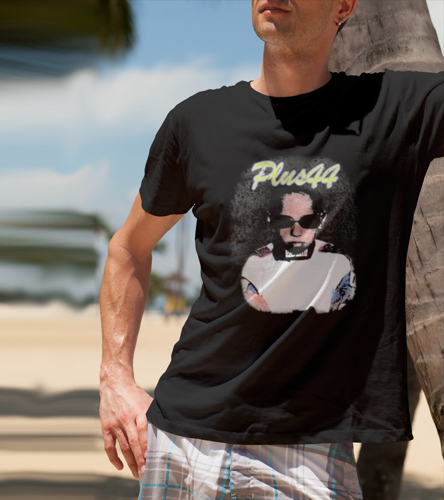 Lewis Hamilton Plus 44 Vintage Style Portrait T-Shirt