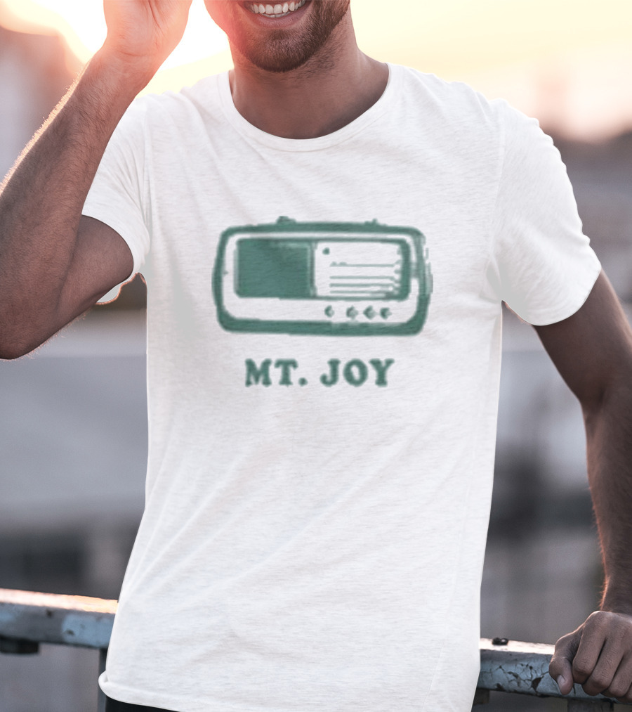 MT. JOY Vintage TV T-Shirt
