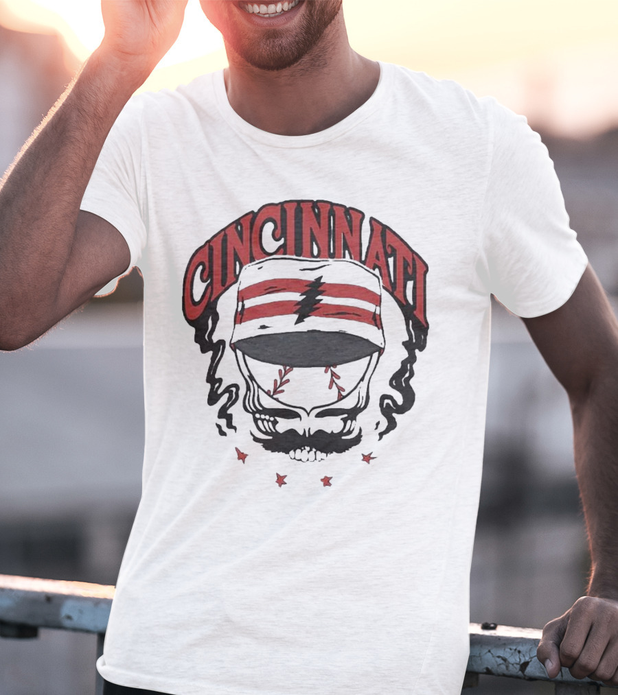 Cincinnati Reds Grateful Dead Skull Collaboration T-Shirt