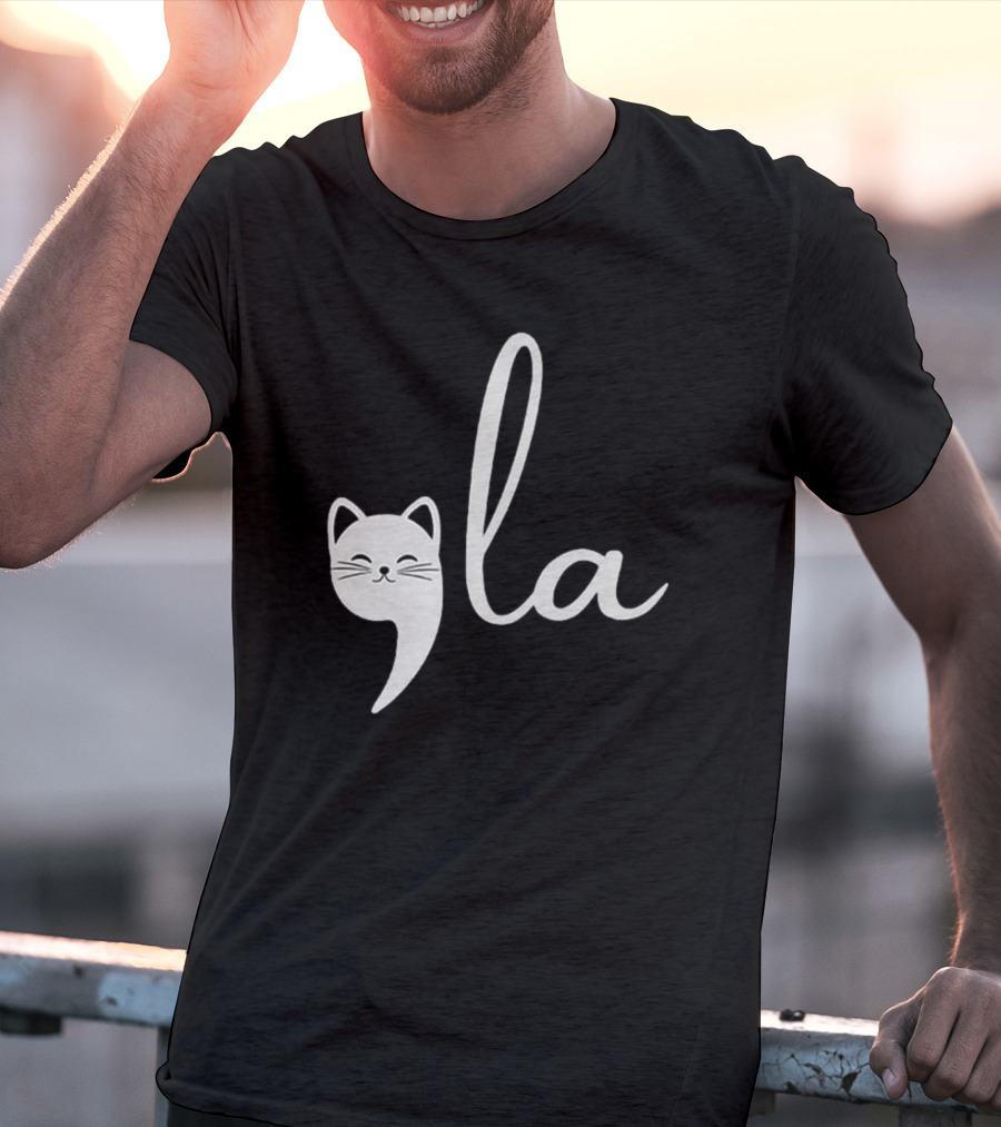 Cat Face La Women’s Childless Cat Lady T-Shirt