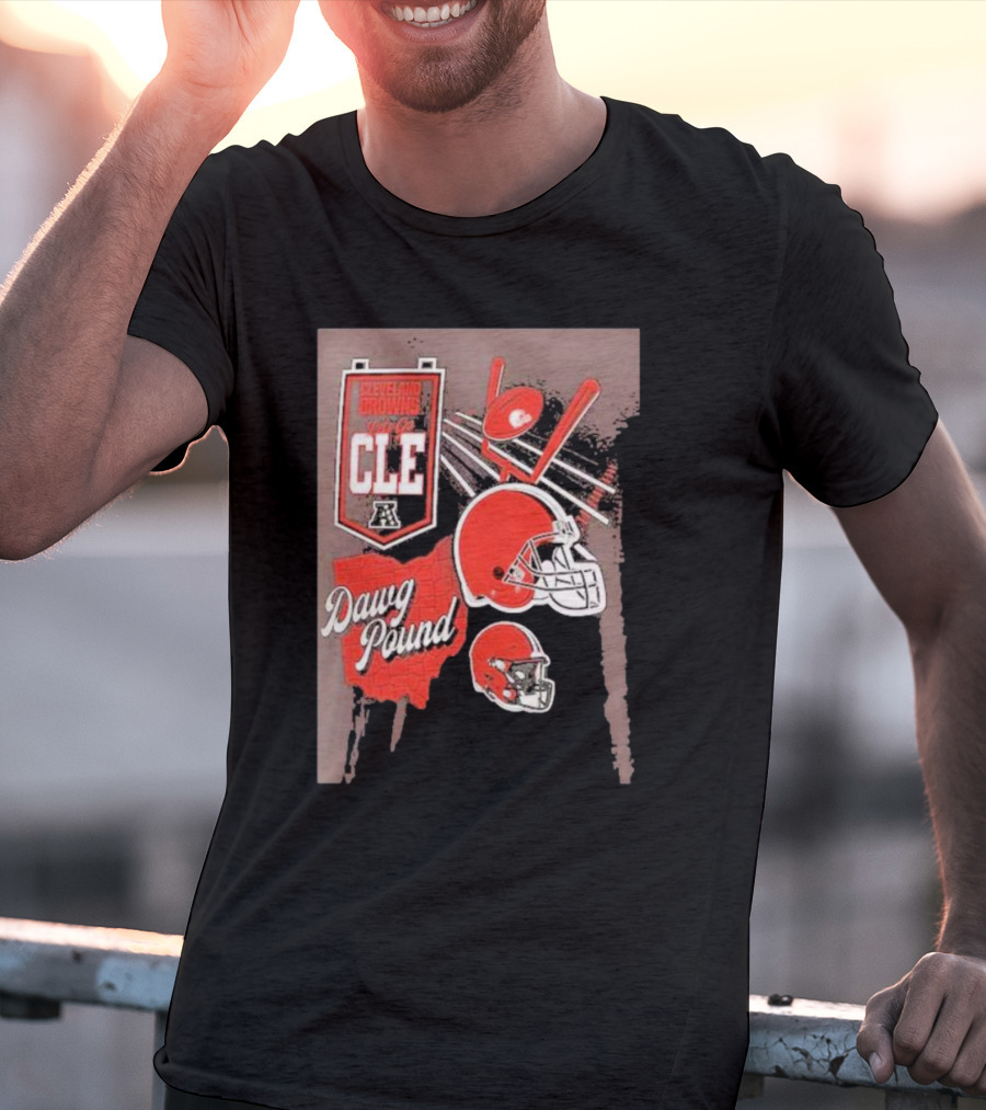 Cleveland Browns Dawg Pound Helmet CLE Football Fanatics Branded Split Zone T-Shirt