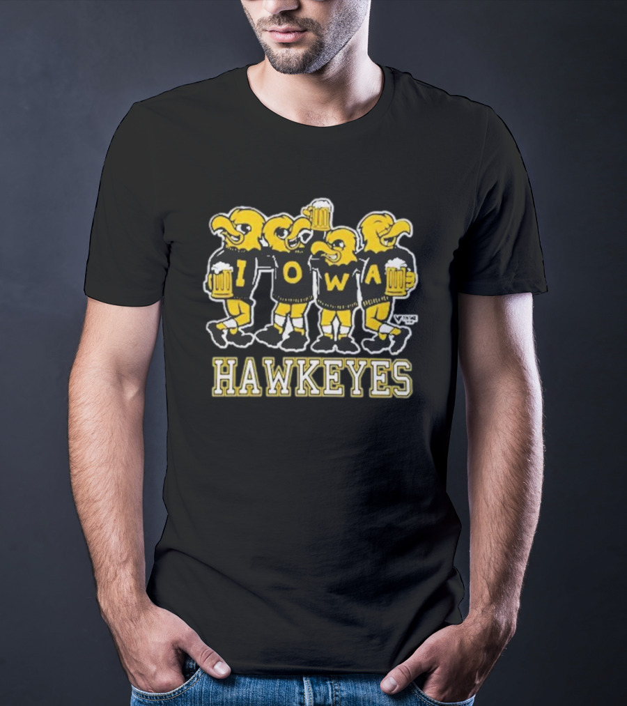 Vintage Iowa Hawkeyes Drinking Eagle Mascots T-Shirt