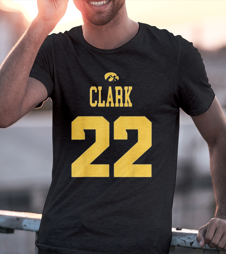 Clark 22 Iowa Hawkeyes T-Shirt