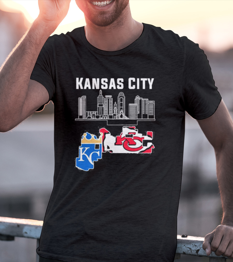 Kansas City Skyline KC Chiefs Royals Map T-Shirt