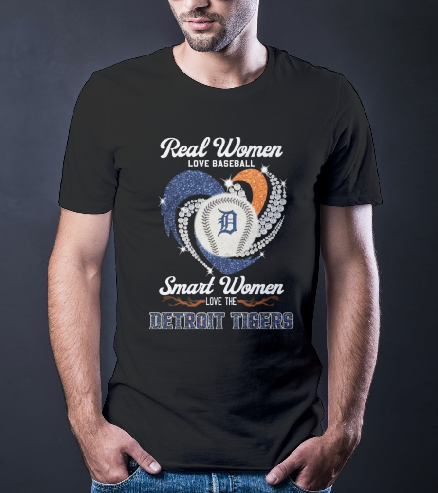 Real Women Love Baseball Smart Women Love The Detroit Tigers Diamond Heart T-Shirt
