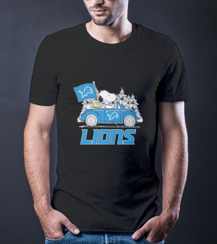 Detroit Lions Snoopy Peanuts Car Christmas Sports T-Shirt