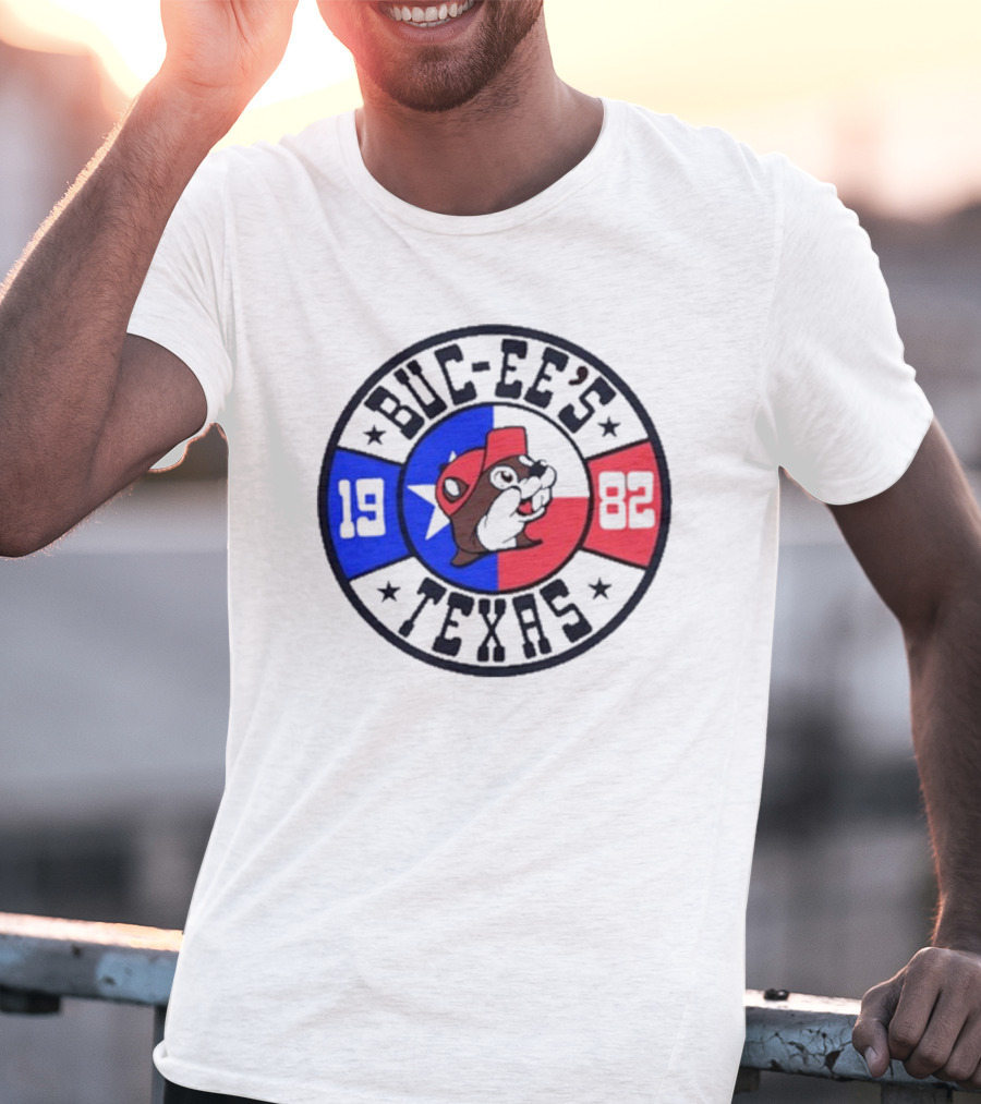 Buc-Ee's Texas 1982 Logo With Beaver Mascot And Lone Star Flag T-Shirt