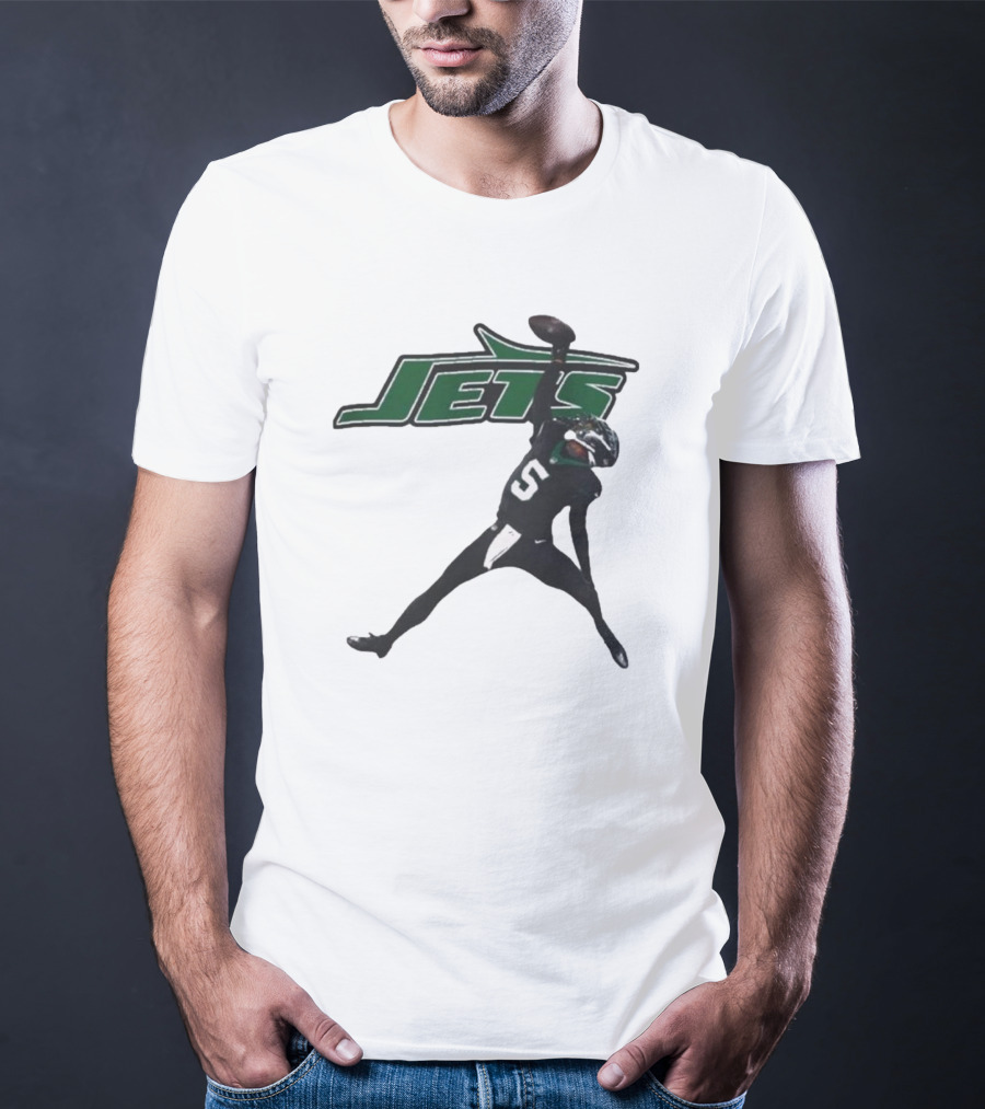 Garrett Wilson 5 New York Jets NFL Player Pose With Jets T-Shirt