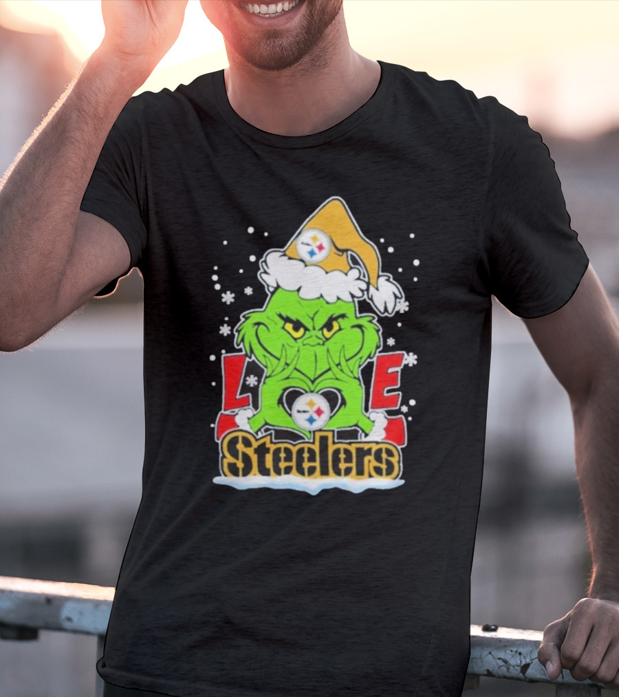 The Grinch Love Steelers Football Christmas T-Shirt