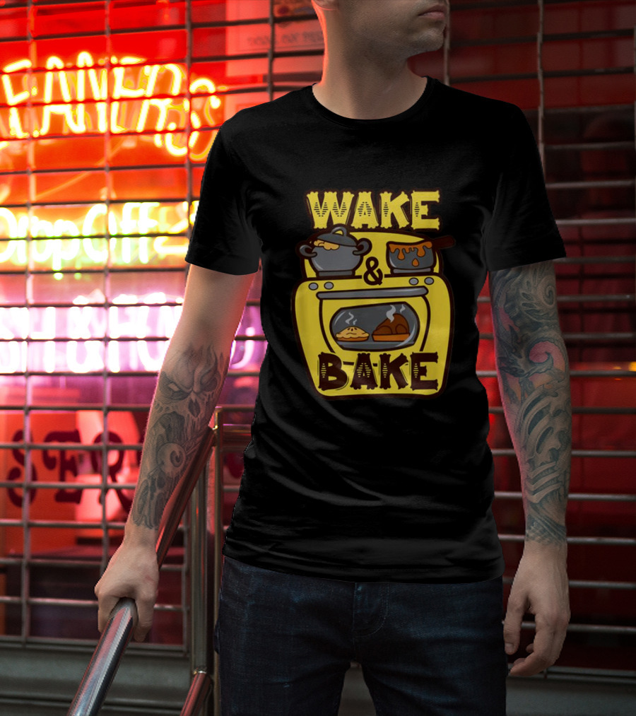 Wake Bake Thanksgiving Turkey Feast Meal Dinner Chef Funny Cooking T-Shirt