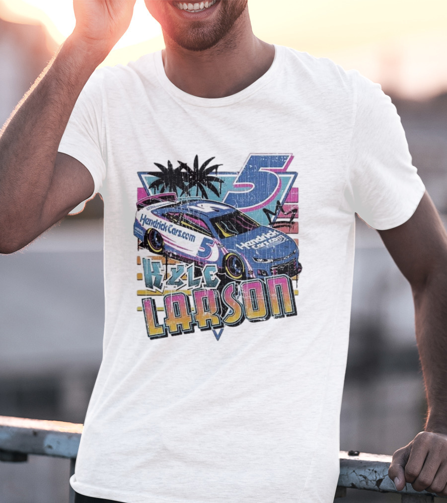 Kyle Larson Hendrickcars.com Racing Car Palm Trees Sunset Retro Style T-Shirt