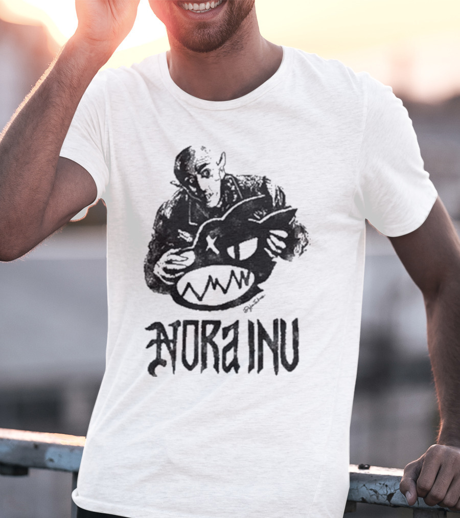 Nora Inu Vampyre Monster Art T-Shirt