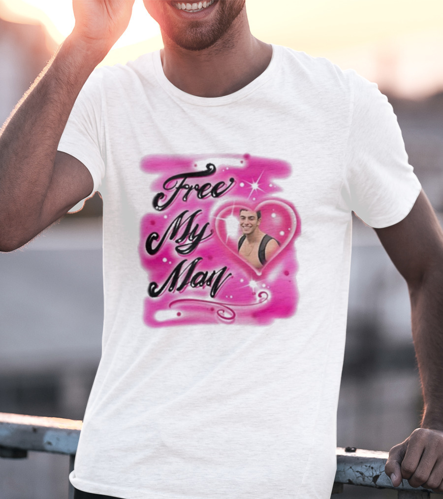 Free My Man Luigi Mangione Heart Pink Background T-Shirt
