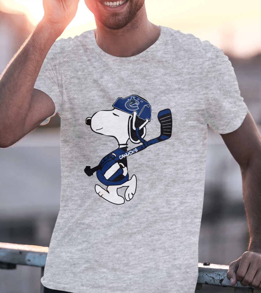 Vancouver Canucks Snoopy Hockey Player T-Shirt