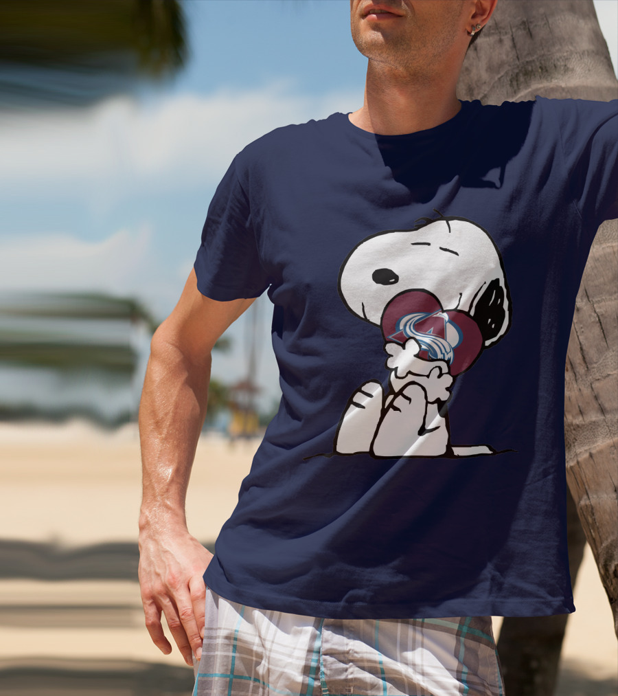 Snoopy Holding Colorado Avalanche Heart T-Shirt