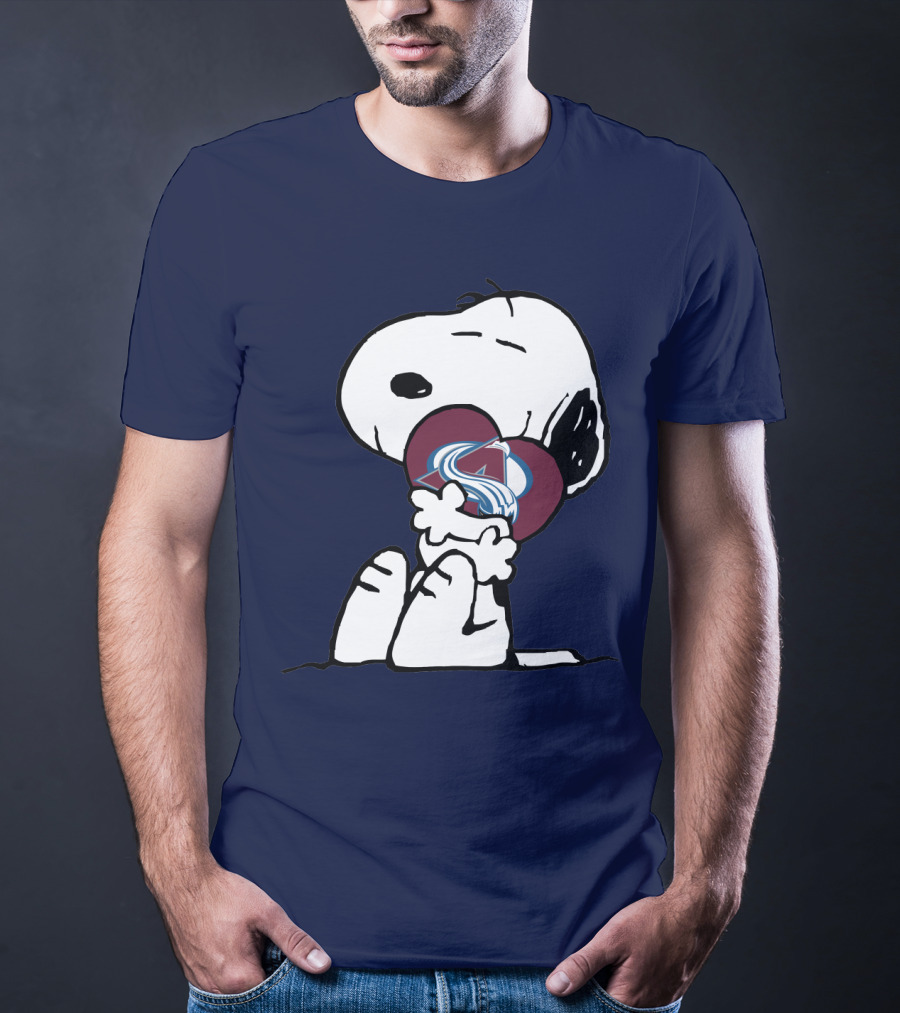 Snoopy Holding Colorado Avalanche Heart T-Shirt