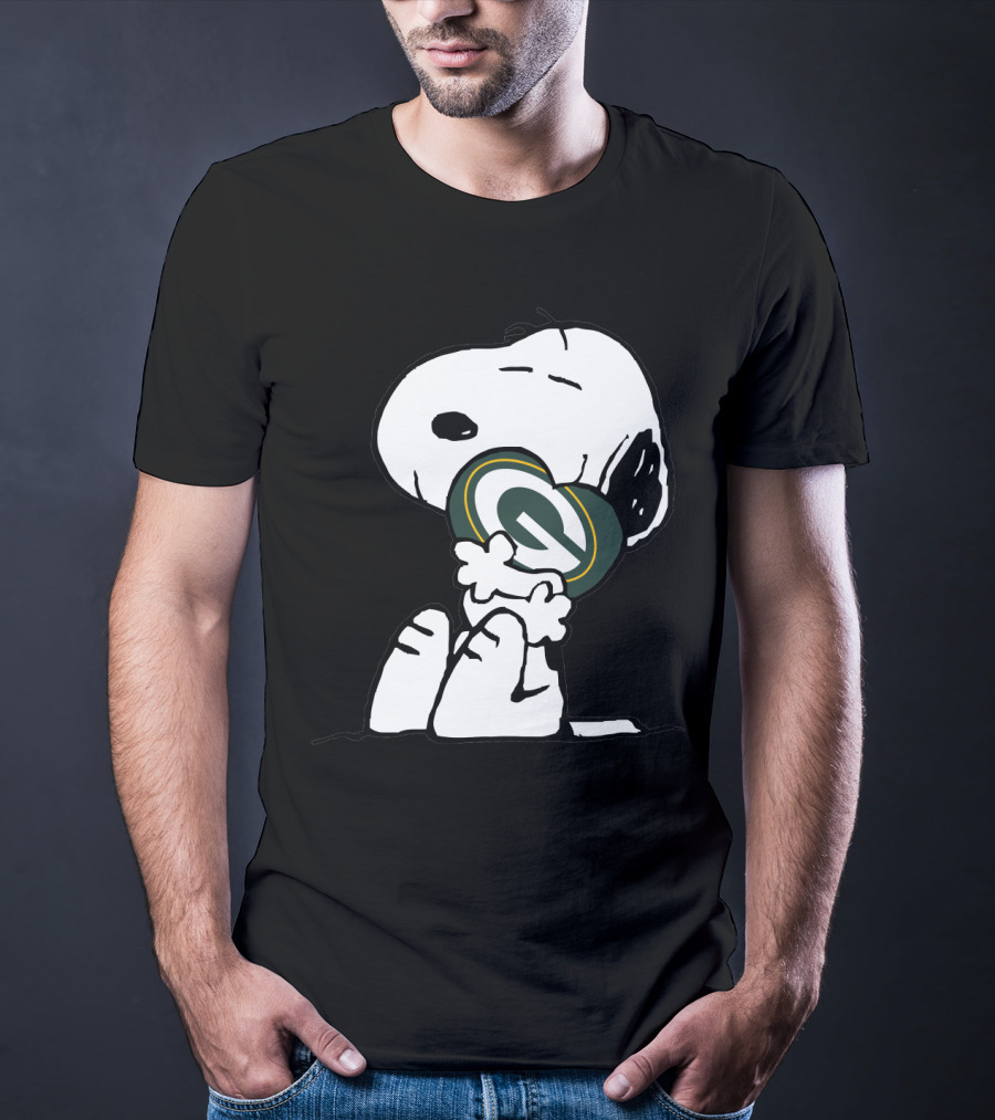 Green Bay Packers Snoopy Hugging T-Shirt